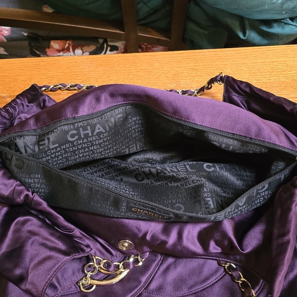 A Beautiful Coco Cabas Purple Satin Tote Bag! - Picture 6 of 16